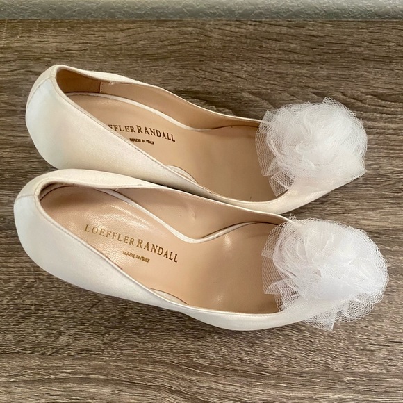 Loeffler Randal Satin Tulle Bridal Pumps - Picture 6 of 9